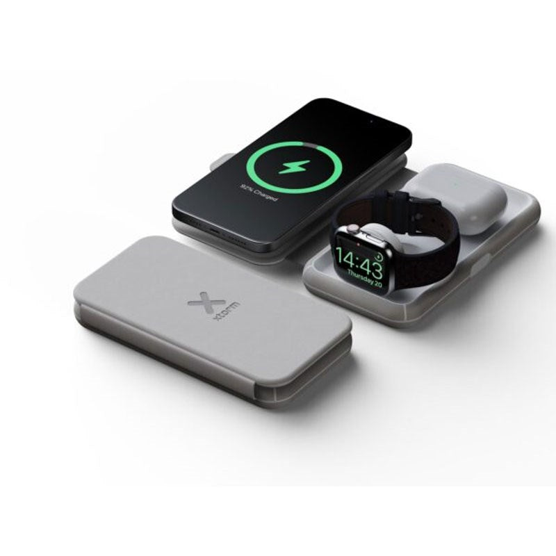 Xtorm 3-i-1 Foldbar Trådløs Rejseoplader 15W - MagSafe Kompatibel - Hvid