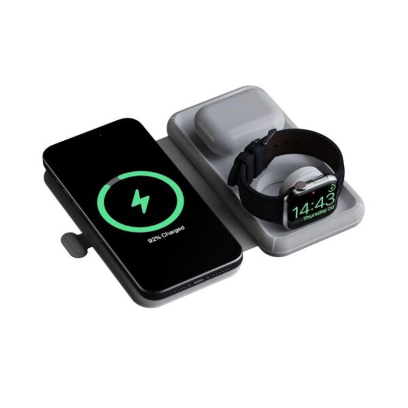 Xtorm 3-i-1 Foldbar Trådløs Rejseoplader 15W - MagSafe Kompatibel - Hvid