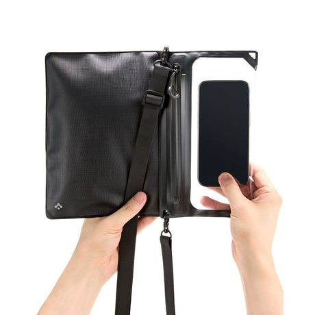 Spigen Aqua Shield 2-i-1 Vandtæt Etui m. Strop - Sort / Gennemsigtig
