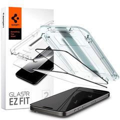 iPhone 15 Pro Max Spigen EZ Fit Glas.tR Skærmbeskyttelse - 2 stk. - Case Friendly - Sort Kant