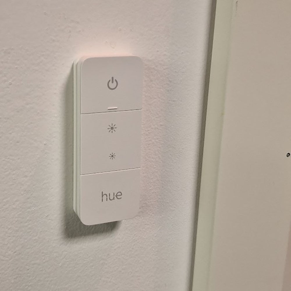 Light Solutions - Usynligt Beslag til Philips Hue Dimmer Switch V2 - Hvid