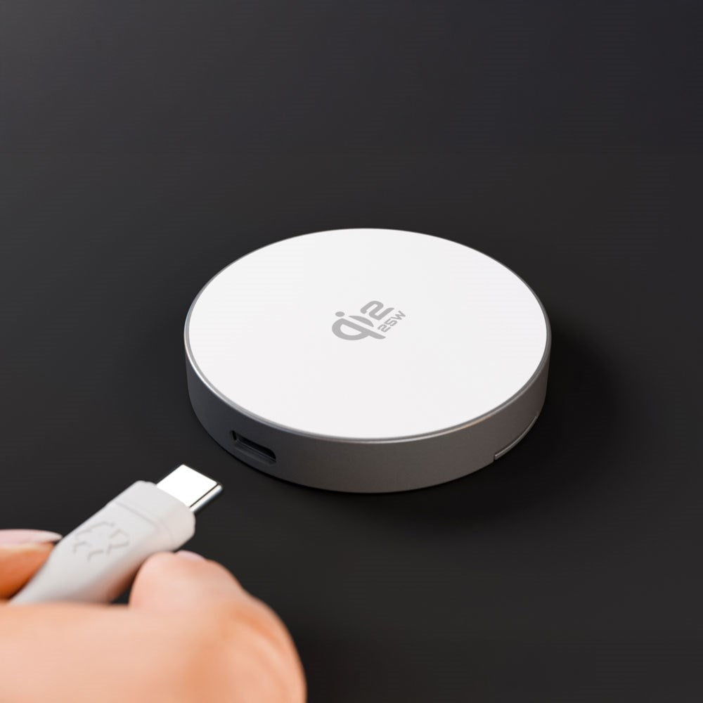 dbramante1928 Qi2 25W Trådløs Magnetisk Oplader m. Ståfunktion - MagSafe Kompatibel - Aluminium
