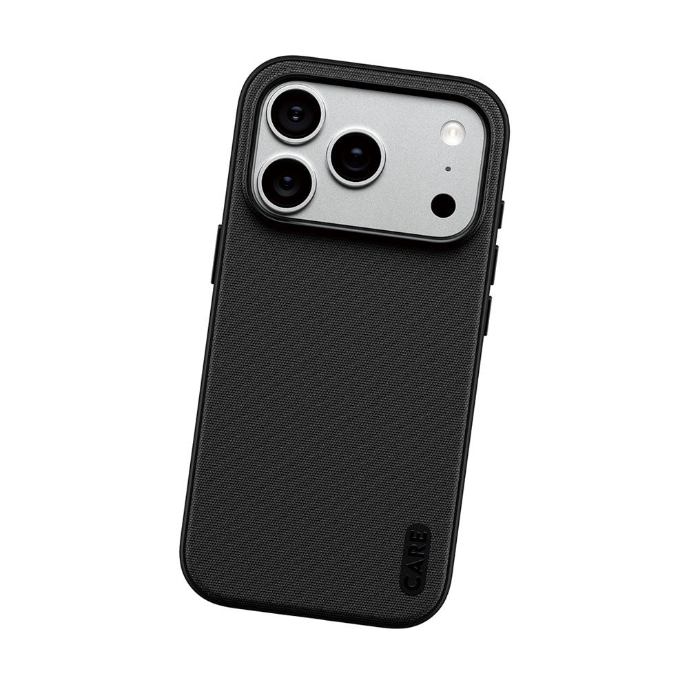 iPhone 18 Pro / 17 Pro CARE by PanzerGlass Fusion Fabric Cover - MagSafe Kompatibel - Sort