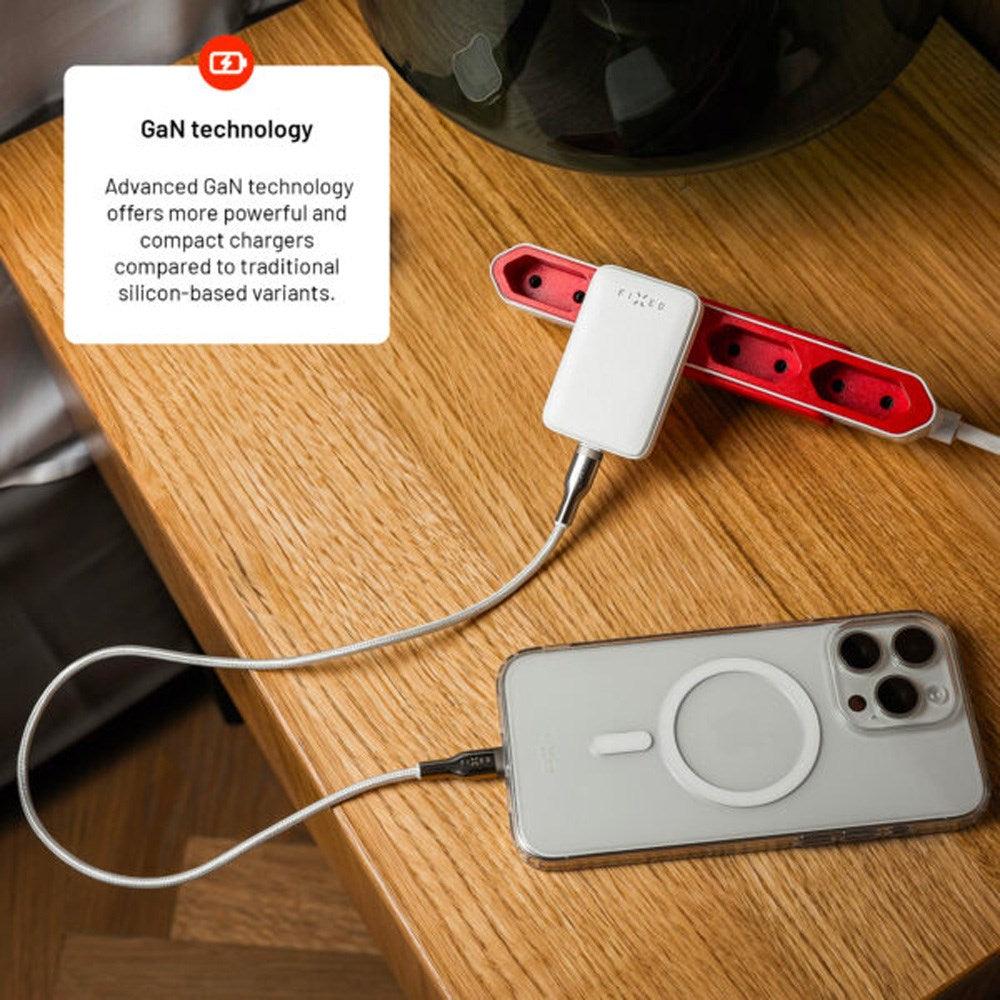FIXED Slim 30W USB-C GaN-oplader - Vinklet - Hvid