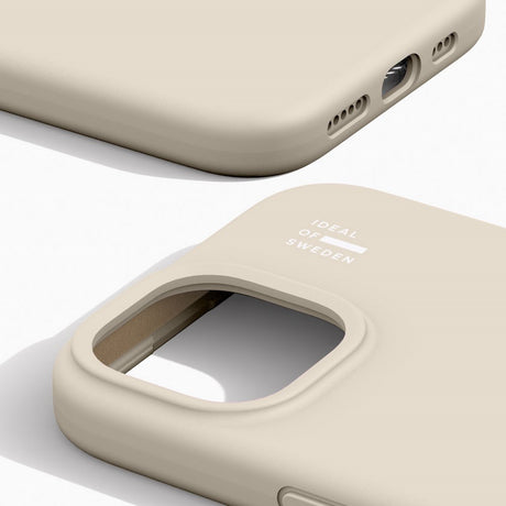 iPhone 17e / 16e / 15 / 14 / 13 iDeal Of Sweden Silicone Case - MagSafe Kompatibel - Cloud Dancer