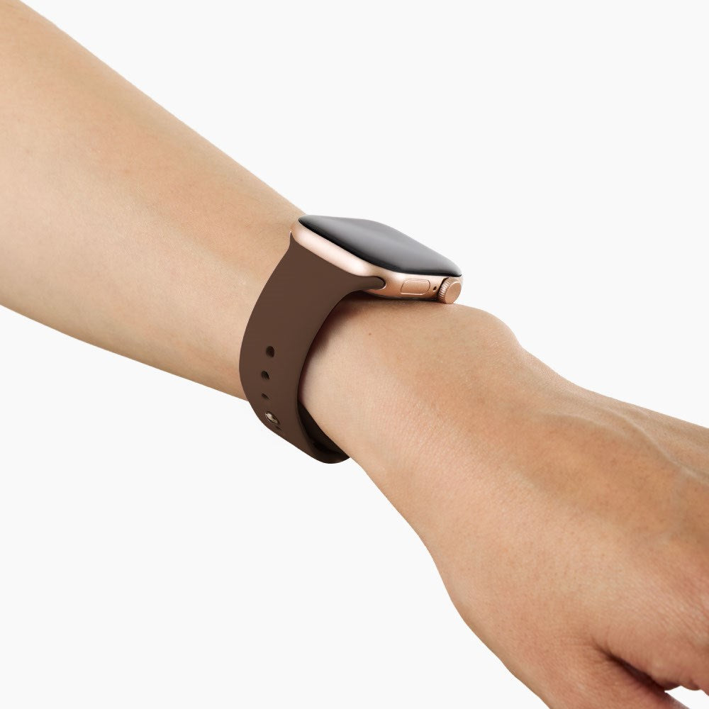 Apple Watch (42/44/SE/45/46/49mm) iDeal of Sweden Silikone Urrem - Str. M/L - Mocha Mousse