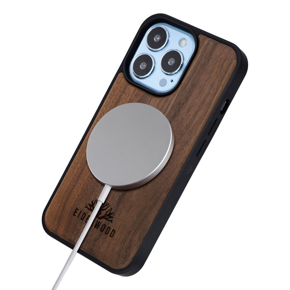 EIDERWOOD iPhone 13 Pro Magnetisk Træcover - MagSafe Kompatibel - Valnøddetræ
