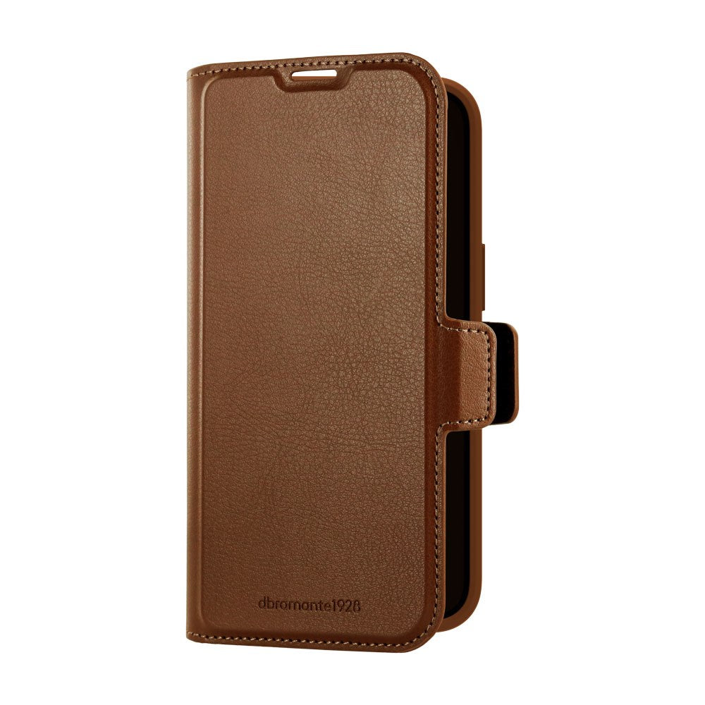 iPhone 17e / 16e dbramante1928 Oslo Pro Slim Genanvendt Plastik Flip Cover m. Kortholder - Dark Tan