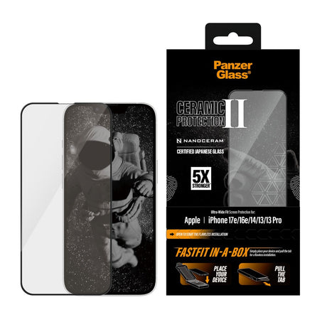 iPhone 17e / 16e / 14 / 13 / 13 Pro PanzerGlass Ceramic Ultra-Wide Fit Skærmbeskyttelsesglas - FastFit In-A-Box - Gennemsigtig