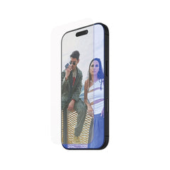 SAFE by PanzerGlass iPhone 15/16 Plus Ultra-Wide Fit Skærmbeskyttelsesglas - Blue Light - Gennemsigtig