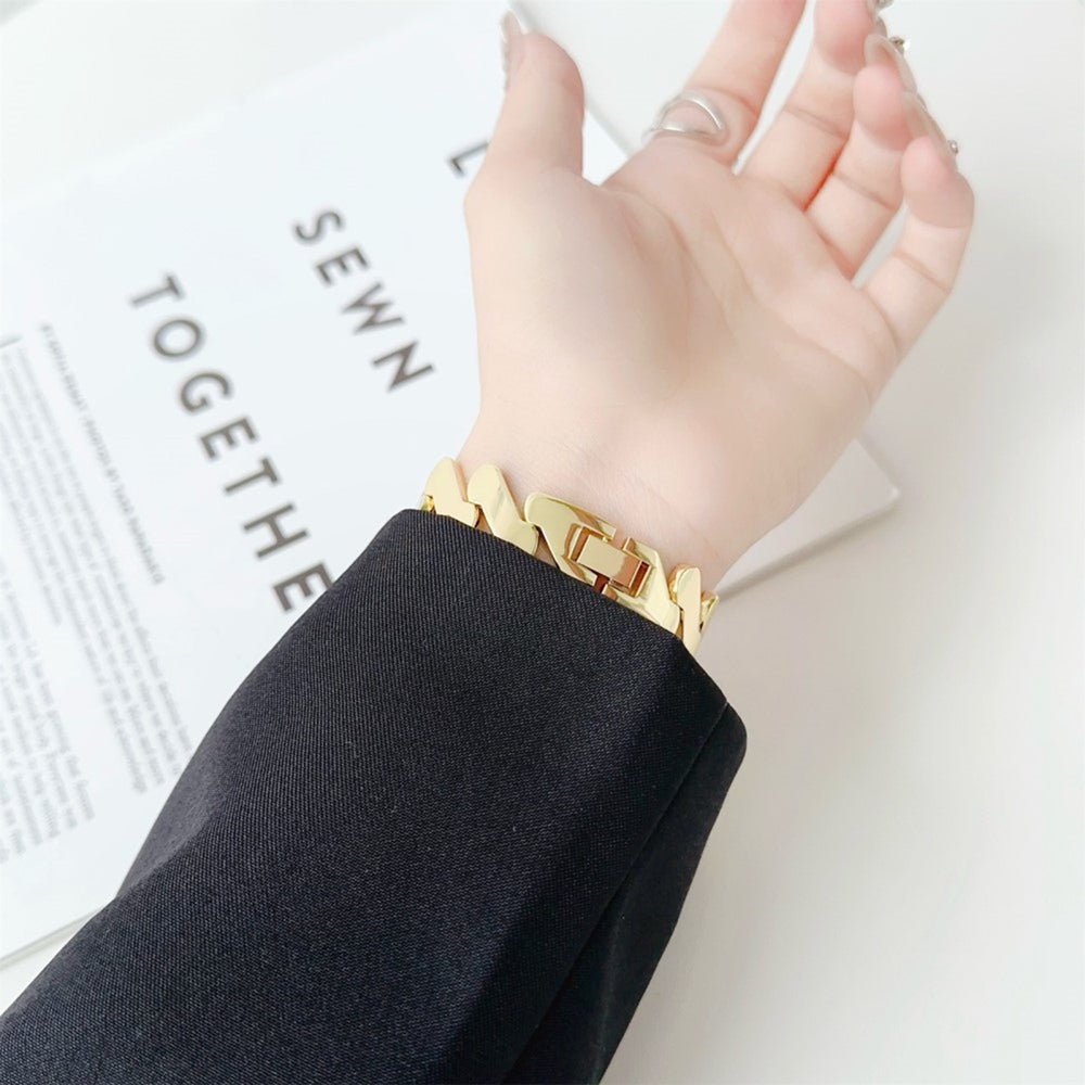 Universal 22mm Bølget Metal Smartwatch Rem - Guld